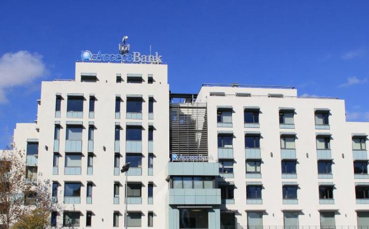 AccessBank abunə dəstəyi üçün tender elan edir 