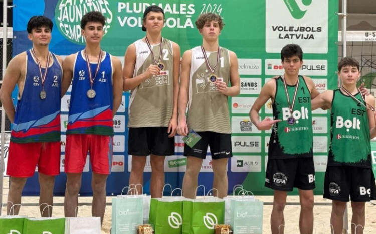 Çimərlik voleybolu üzrə Azərbaycan millisi beynəlxalq turnirdə gümüş medal qazanıb 