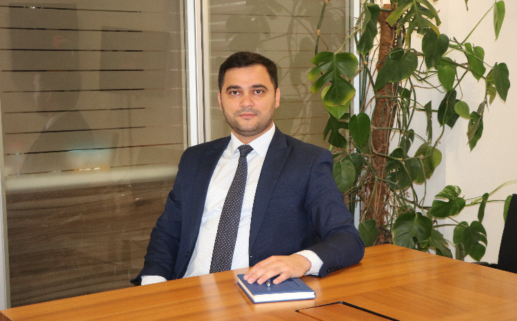 Kredit Həyat Sığortası: Maliyyə Təhlükəsizliyi və Risklərin İdarəedilməsi Aləti 