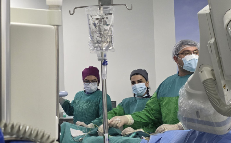 Mərkəzi Gömrük Hospitalının həkimləri TAVİ əməliyyatını həyata keçiriblər 