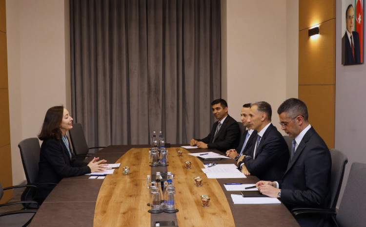 Minister Rashad Nabiyev Meets Head of EIB Regional Representation 