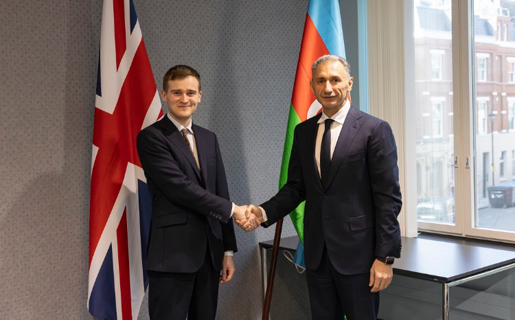 Minister Rashad Nabiyev Meets with UK Member of Parliament and Minister for Aviation, Maritime and Decarbonisation 