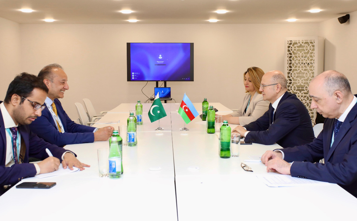 Within the WUF13, the Energy Minister met with Pakistan`s Federal Minister for Climate Affairs 